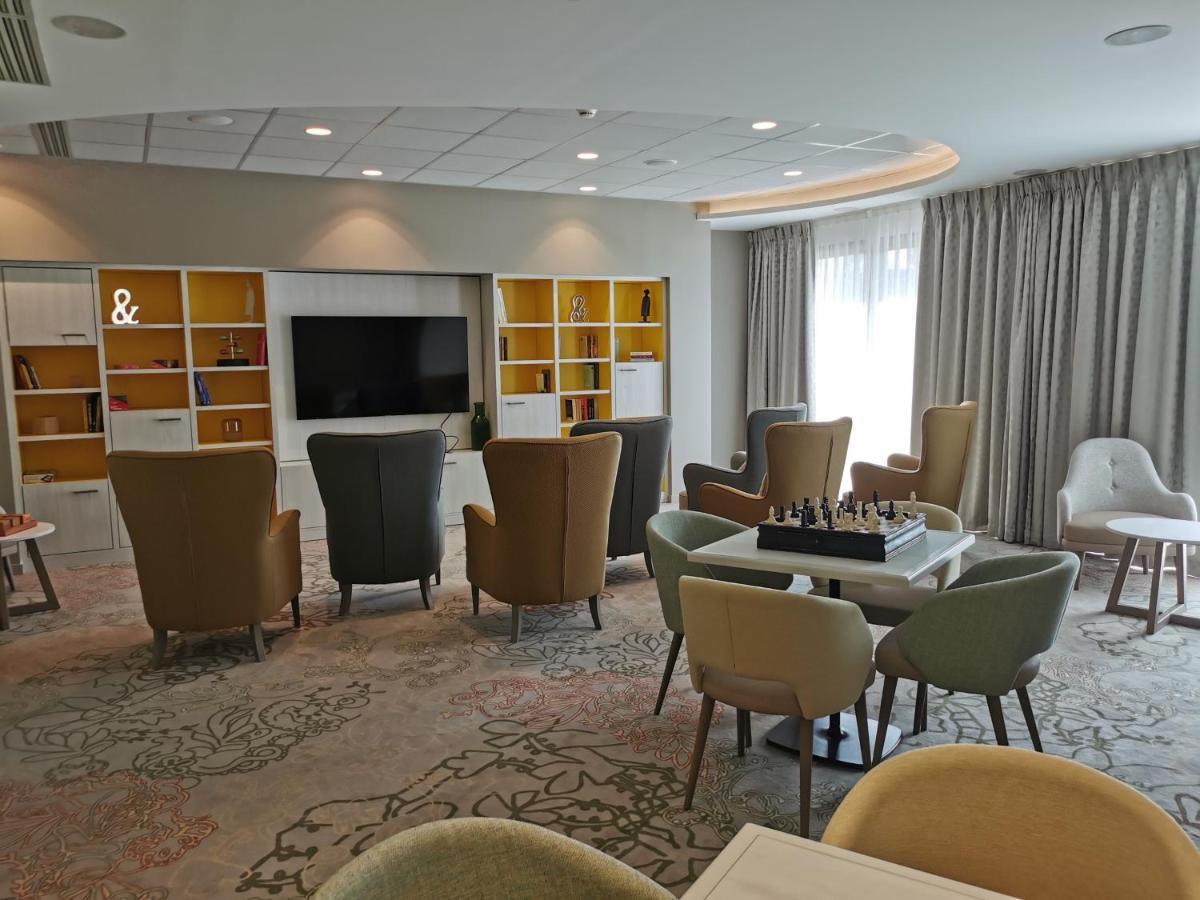 Residence Service Senior Domitys Les Alexis Монтелимар Экстерьер фото